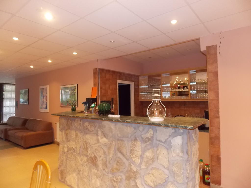 Hotel Family Balatonföldvár 外观 照片