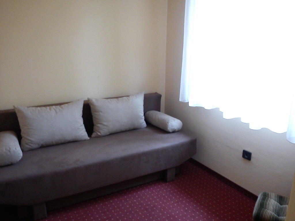 Hotel Family Balatonföldvár 外观 照片