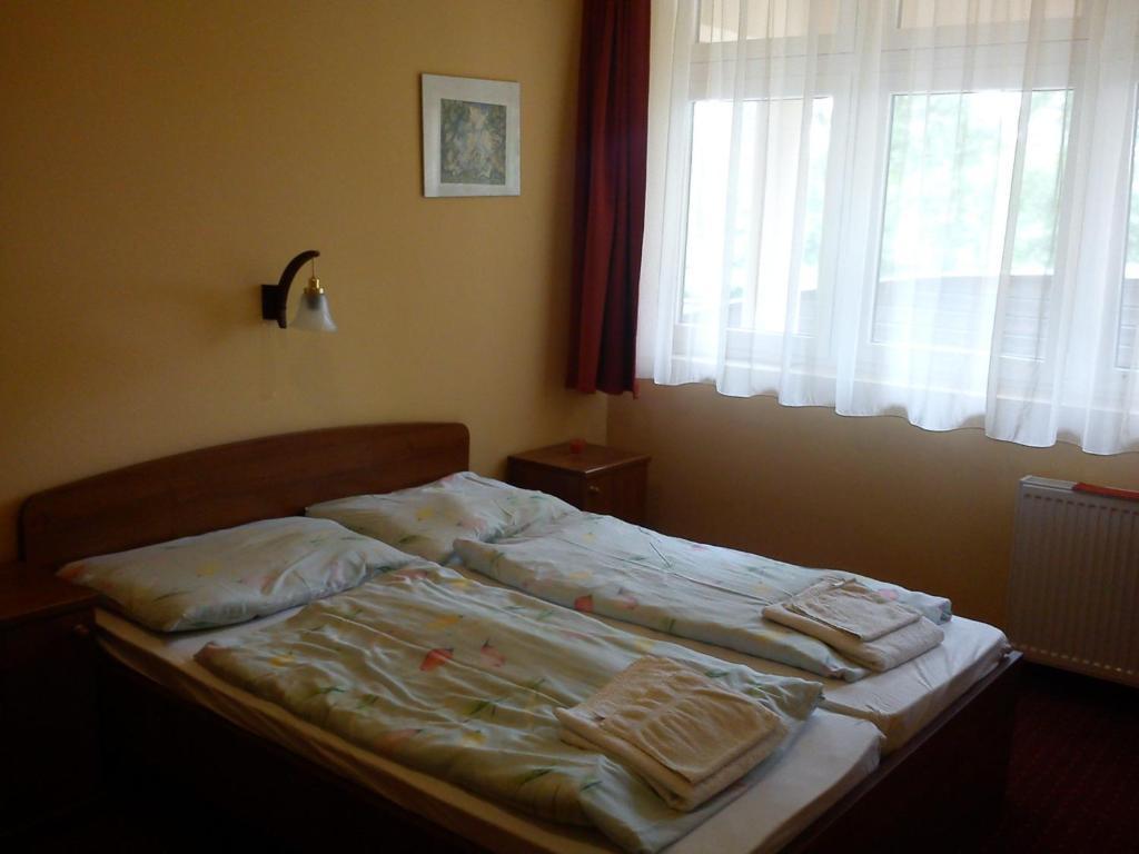 Hotel Family Balatonföldvár 外观 照片