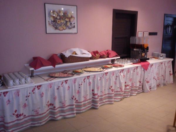 Hotel Family Balatonföldvár 外观 照片